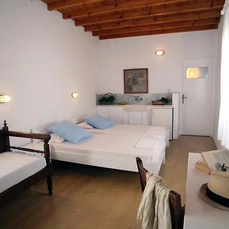 Voula & Aparthotel 4*