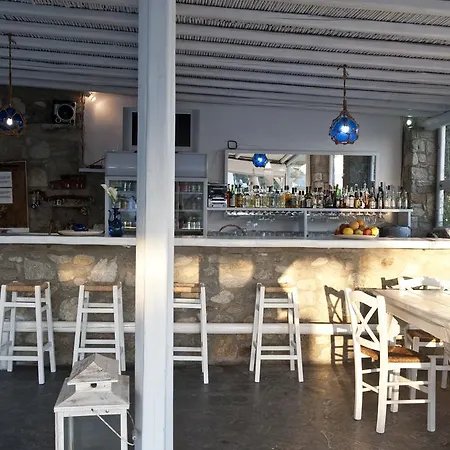 Voula & Aparthotel